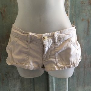 Used Hollister White Short Socal Stretch- Size 3
